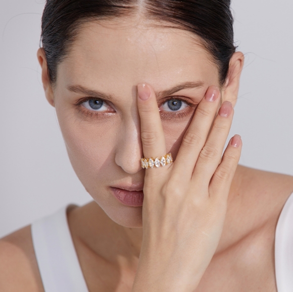 Elegant Adjustable Ring - Picture 6 of 6